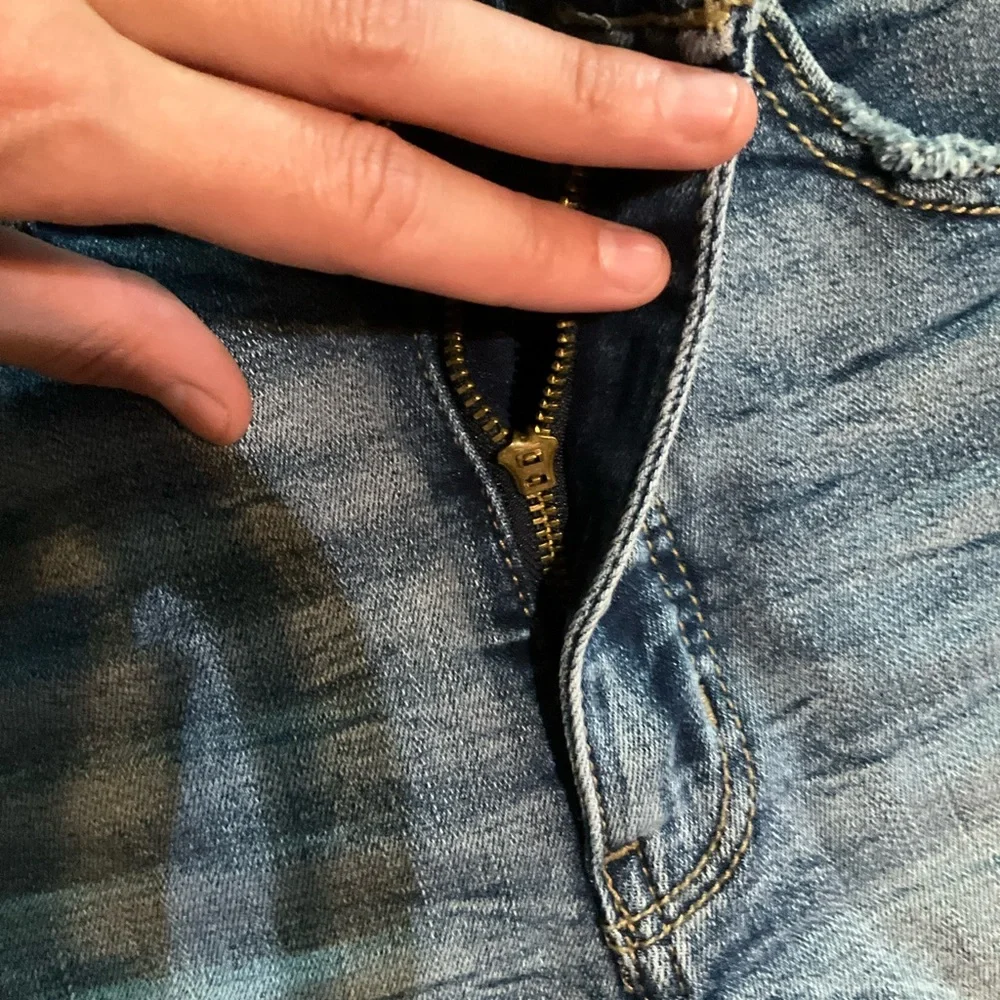 BKE Blue Jean Shorts Distressed Cut-Off Style - Picture 4 of 4